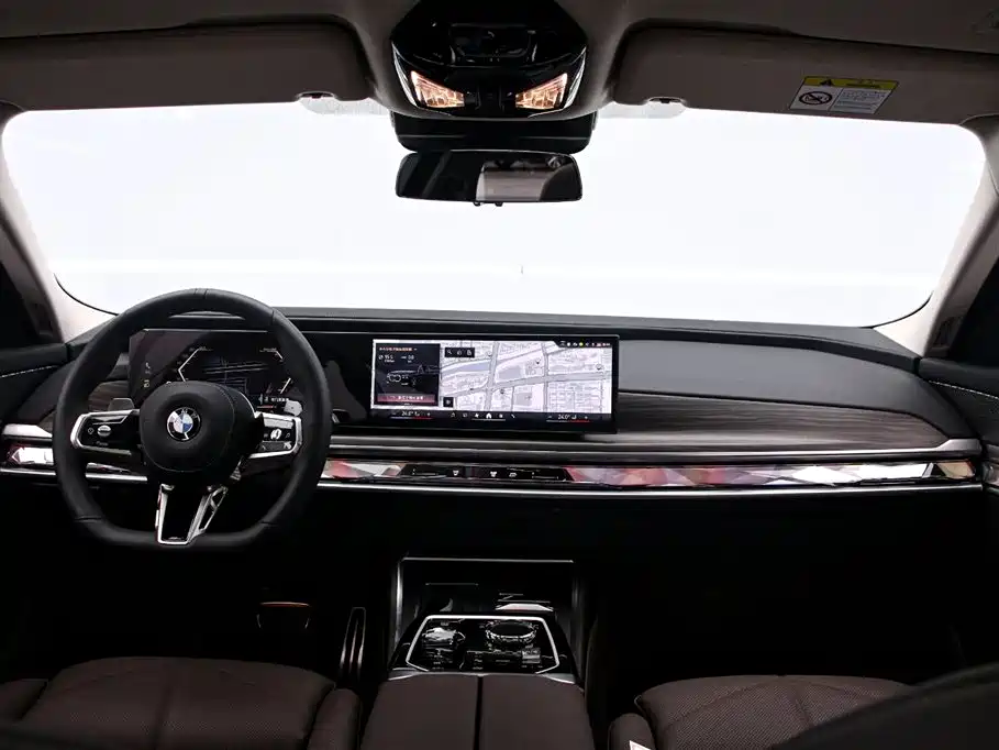 BMW BMW 7 Series 740Li Leading Edition M Sport Package 2026 - thumbnail 5
