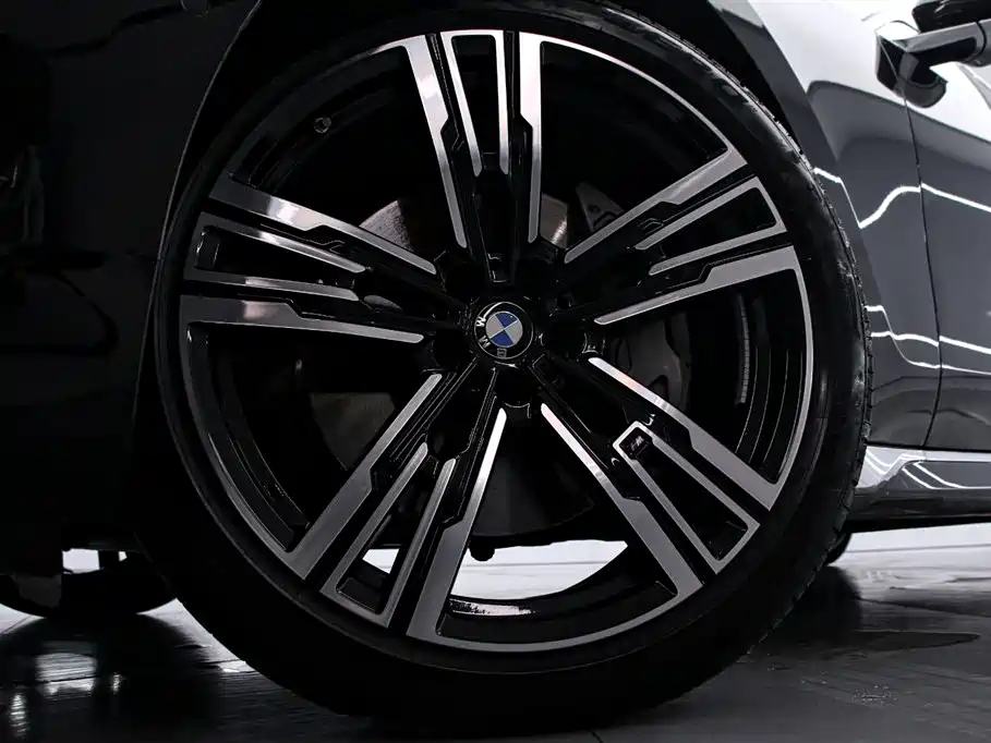 BMW BMW 7 Series 740Li Leading Edition M Sport Package 2026 - thumbnail 16