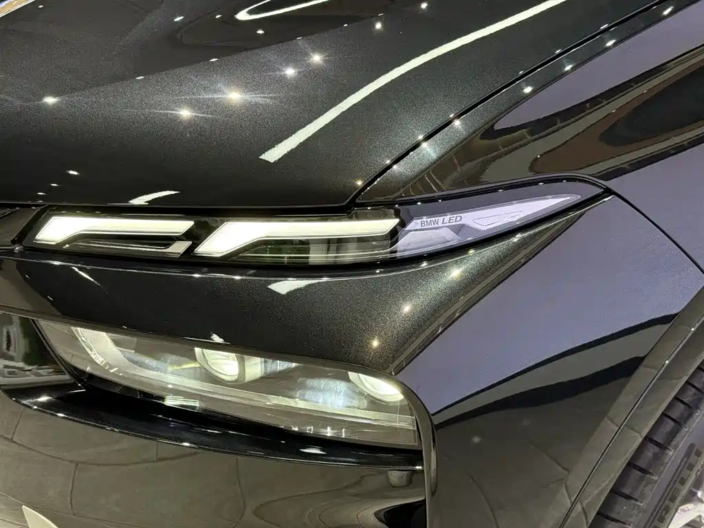BMW BMW X7 xDrive40i Leading Luxury Package 2026 - thumbnail 6