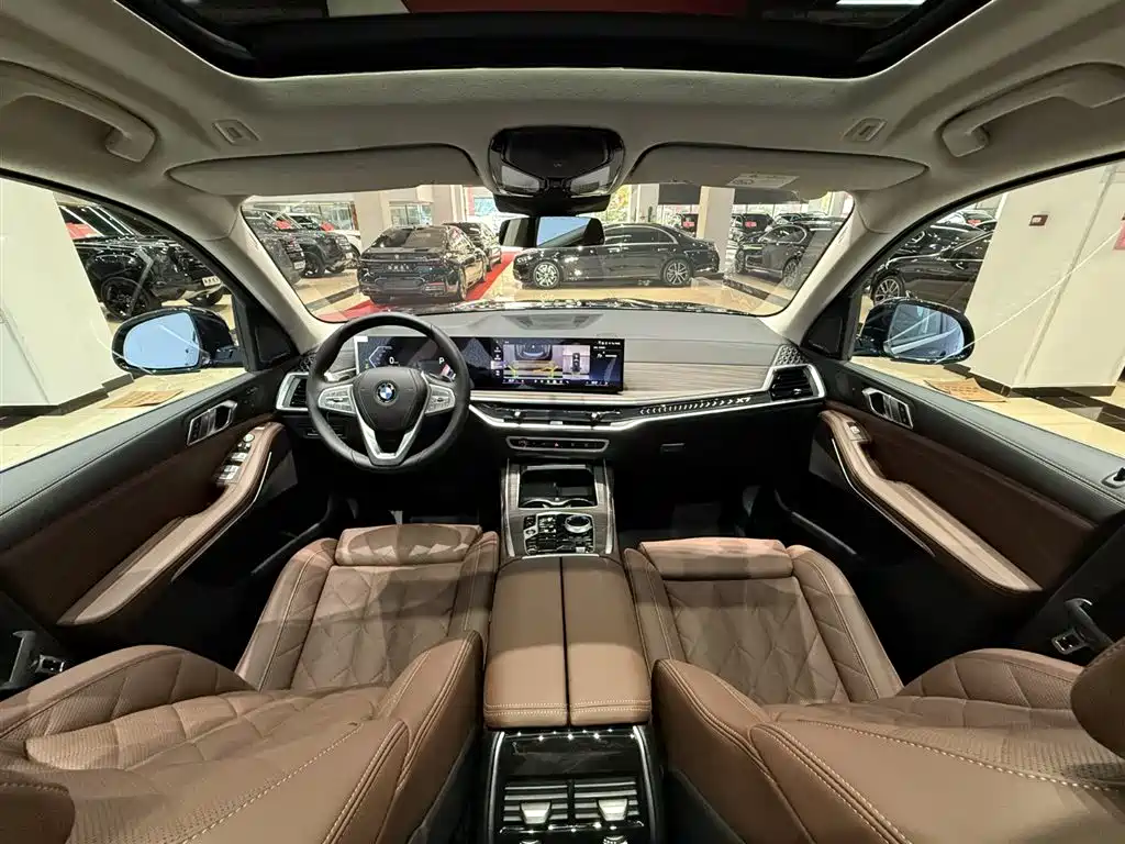 BMW BMW X7 xDrive40i Leading Luxury Package 2026 - thumbnail 23