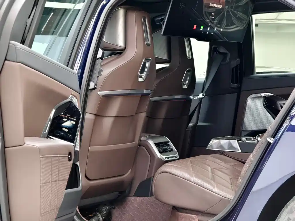 BMW BMW 7 Series 2023 740Li Executive M Sport Package 2023 - thumbnail 8