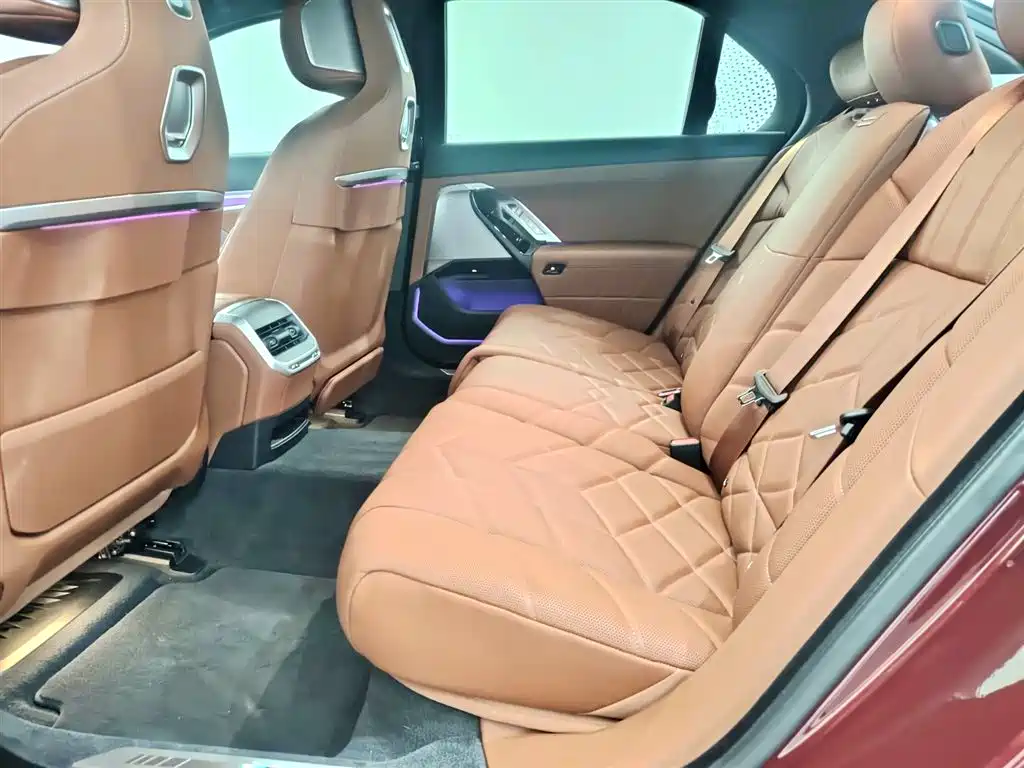 BMW BMW 7 Series 740Li M Sport 2025 - thumbnail 8