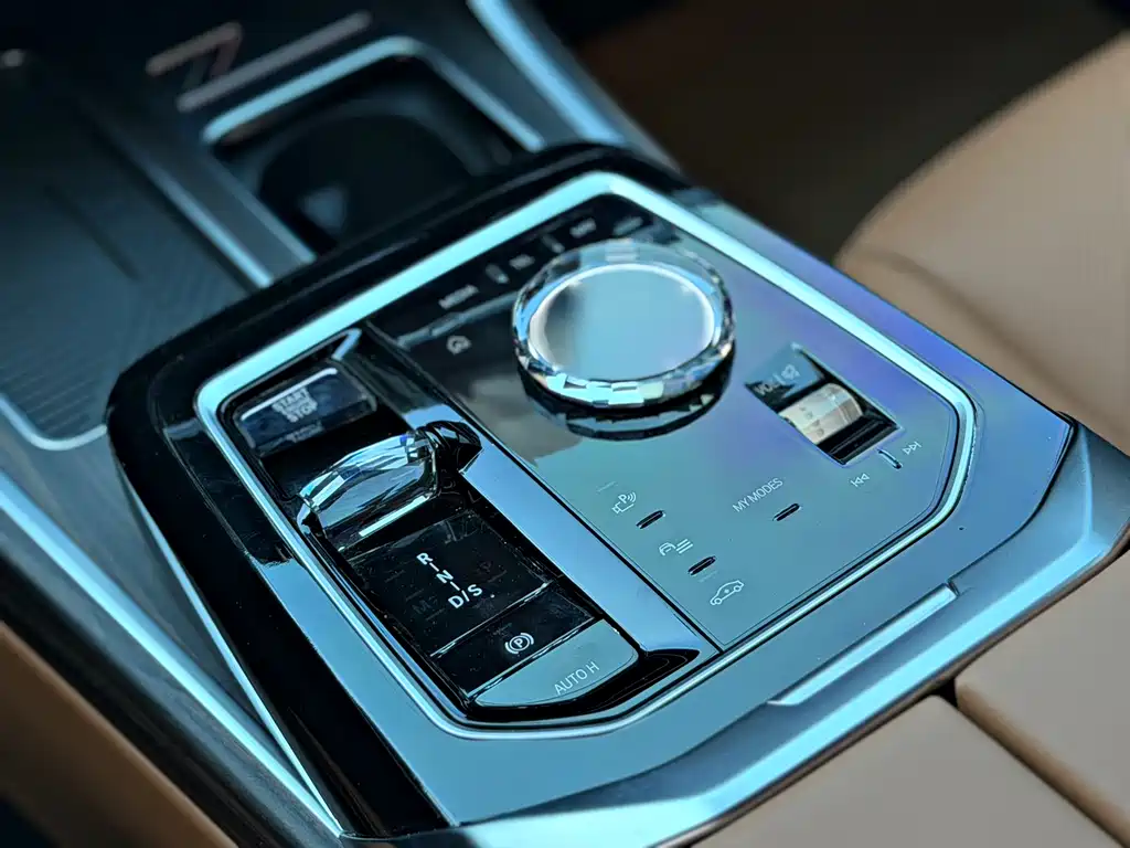 BMW BMW 735Li M Sport 2024 - thumbnail 10