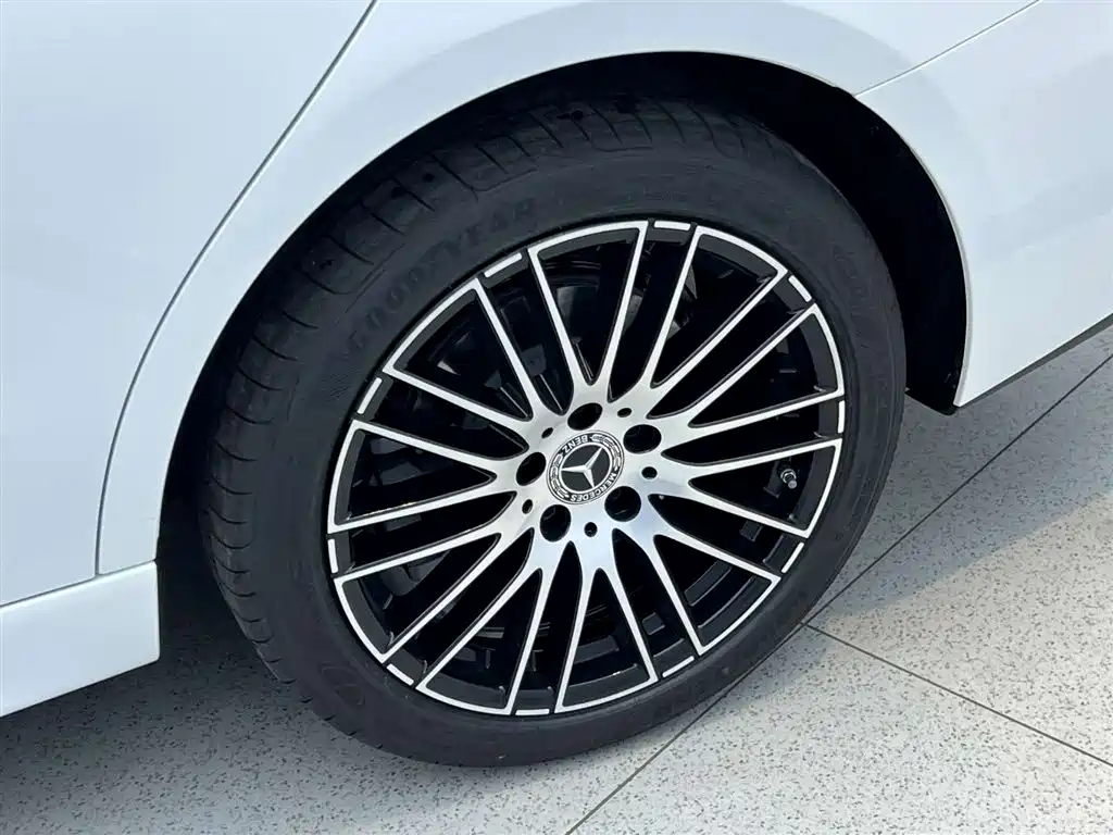 Mercedes-Benz Mercedes-Benz C 260 L Sport 2026 - thumbnail 9