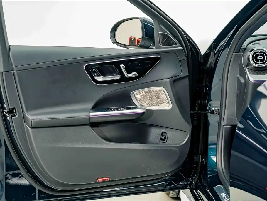 Mercedes-Benz Mercedes-Benz C-Class 2026 C 260 L Sport Edition 2026 - thumbnail 15