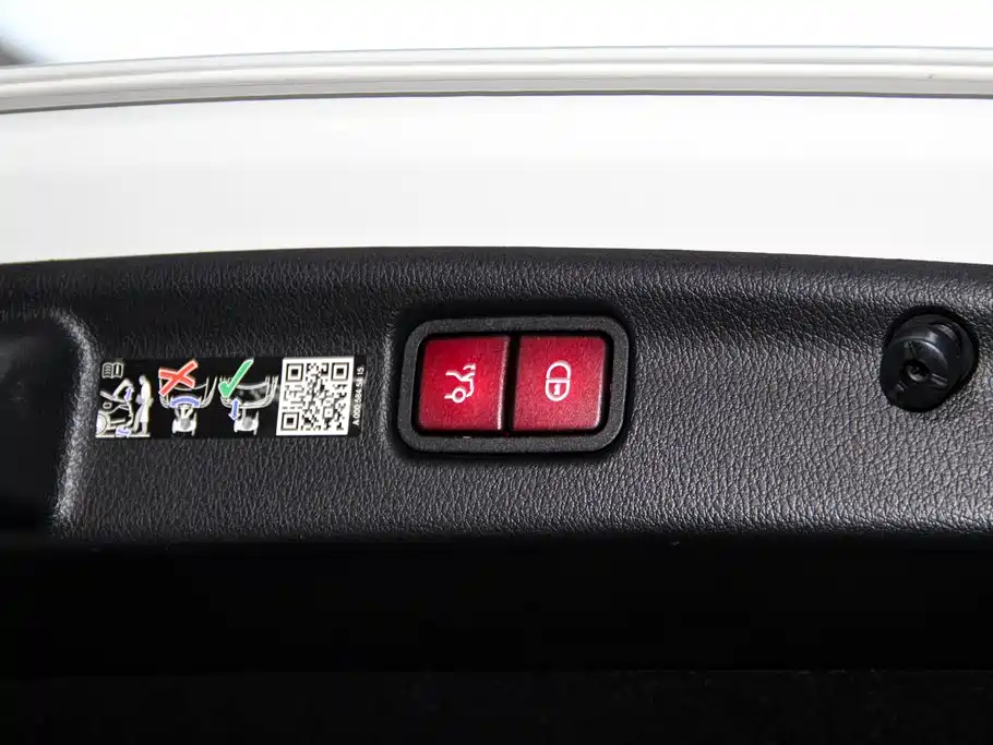 Mercedes-Benz Mercedes-Benz C-Class 2026 C 260 L Sport 2026 - thumbnail 30