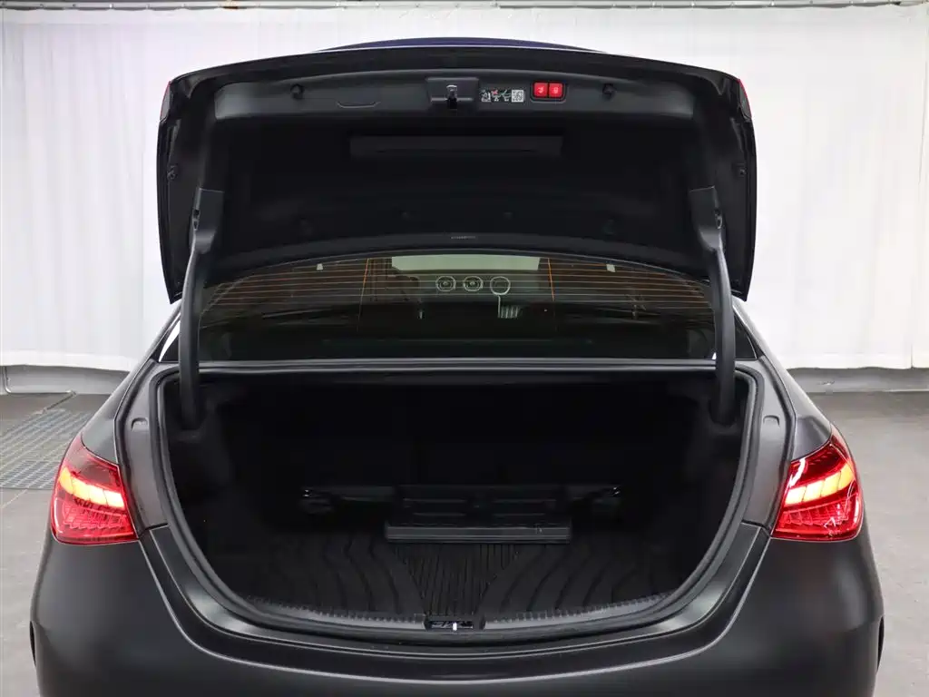 Mercedes-Benz Mercedes-AMG C 43 4MATIC 2024 2024 - thumbnail 26