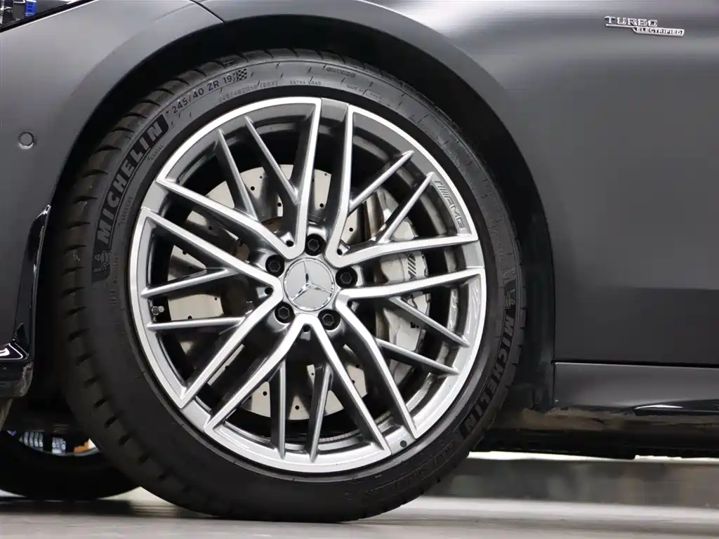 Mercedes-Benz Mercedes-AMG C 43 4MATIC 2024 2024 - thumbnail 29