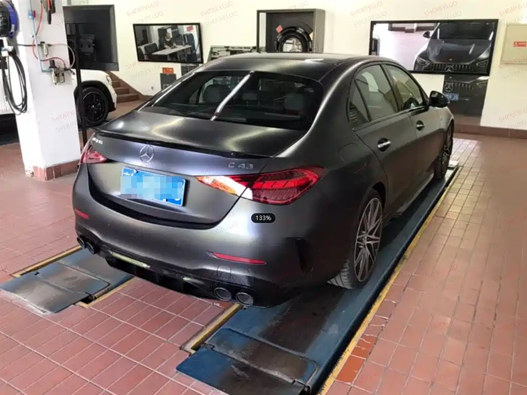 Mercedes-Benz Mercedes-Benz AMG C 43 4MATIC 2025 - thumbnail 2