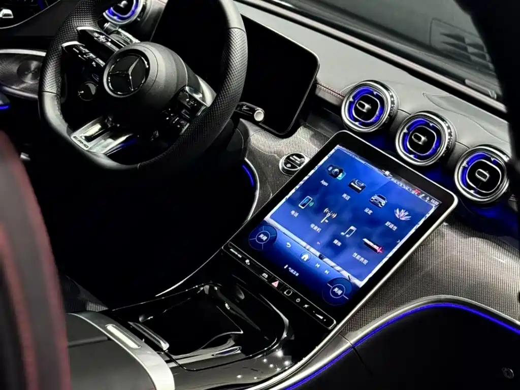 Mercedes-Benz Mercedes-Benz AMG C 43 4MATIC 2025 - thumbnail 7