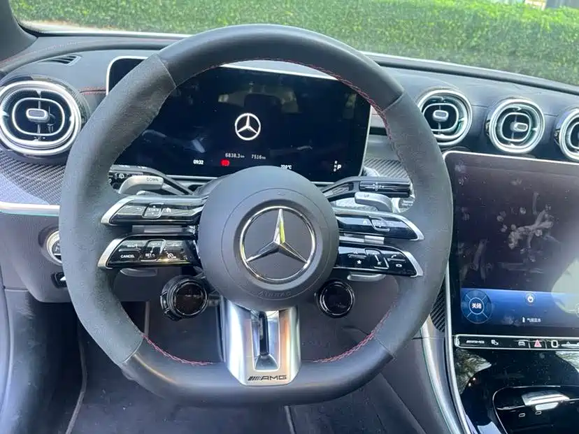 Mercedes-Benz Mercedes-Benz C-Class AMG 2025 AMG C 43 4MATIC 2025 - thumbnail 5