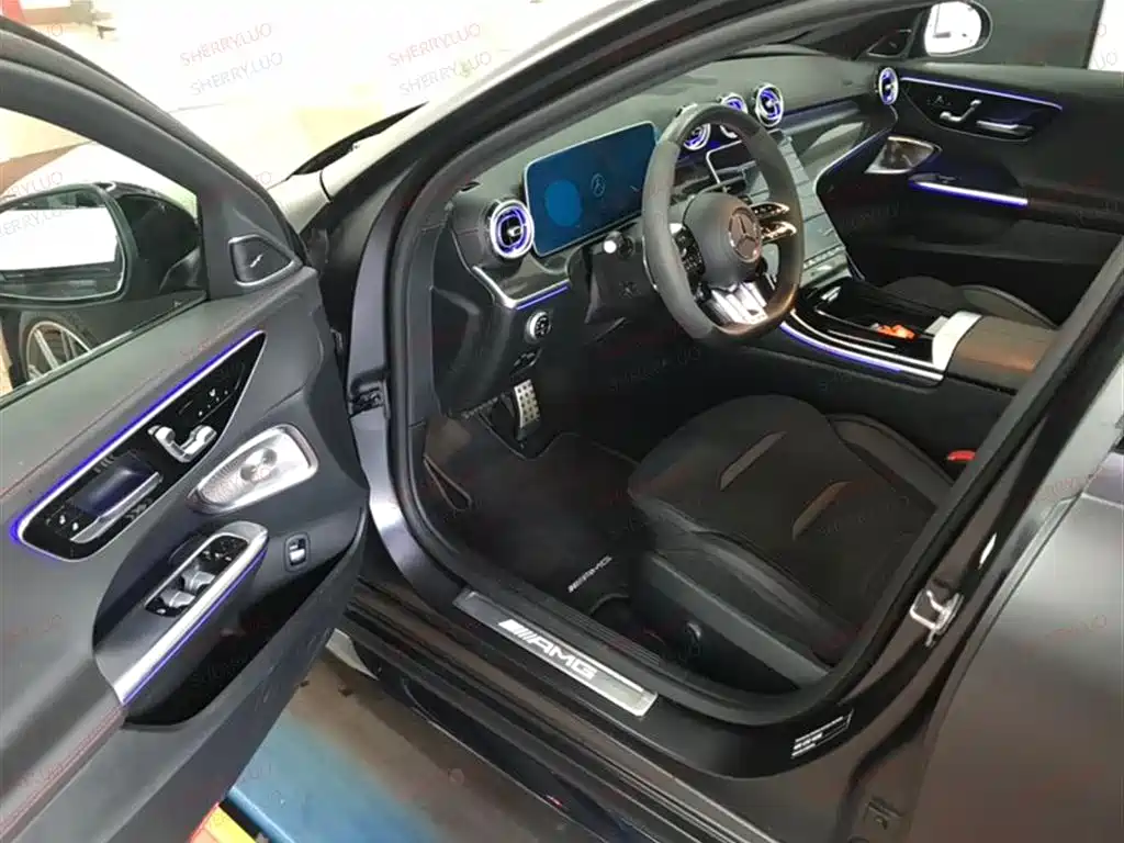 Mercedes-Benz Mercedes-Benz AMG C 43 4MATIC 2025 - thumbnail 9