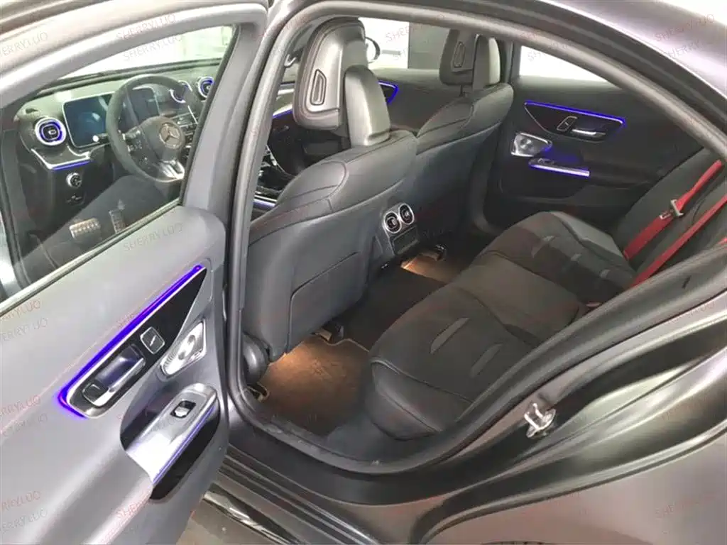Mercedes-Benz Mercedes-Benz AMG C 43 4MATIC 2025 - thumbnail 10