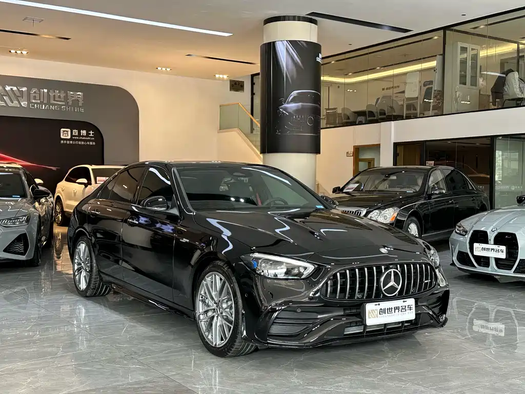 Mercedes-Benz Mercedes-AMG C 43 4MATIC 2025 - thumbnail 3