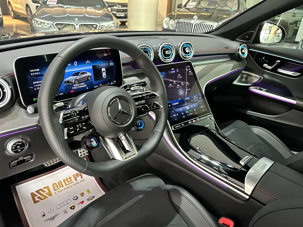 Mercedes-Benz Mercedes-AMG C 43 4MATIC 2025 - thumbnail 14