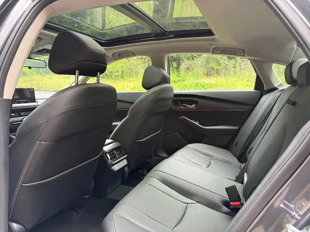 Honda Accord 2025 Sport Series 260TURBO Prestige Edition 2025 - thumbnail 6