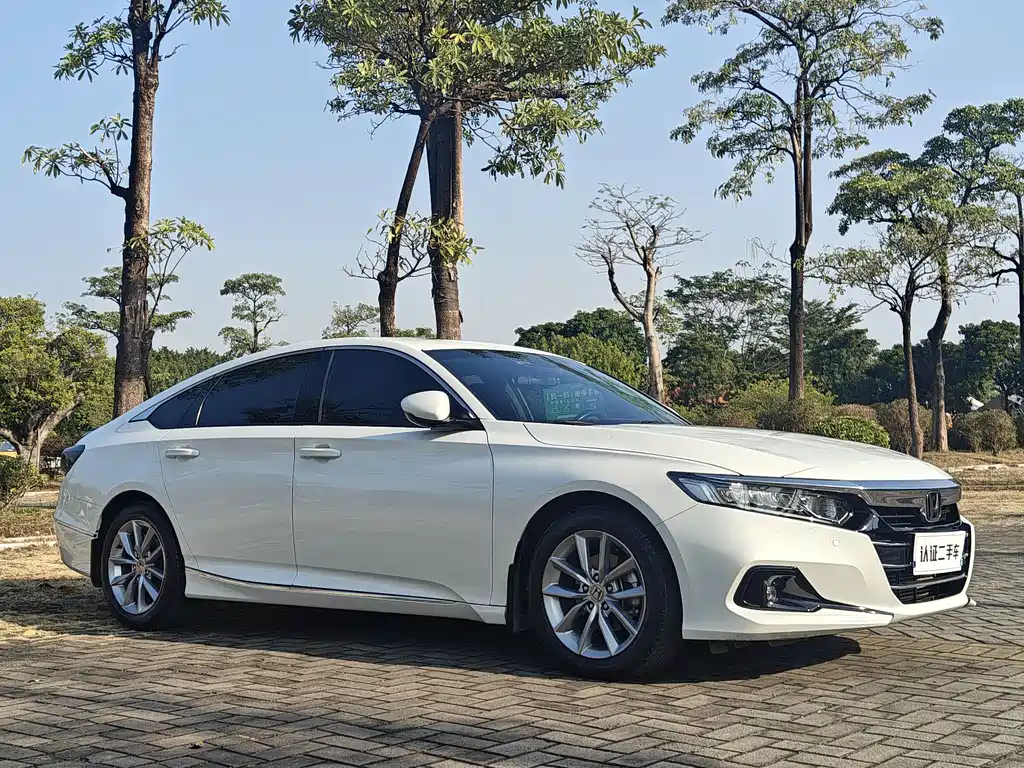 Honda Honda Accord 2022 260TURBO Luxury Edition 2022 - thumbnail 3