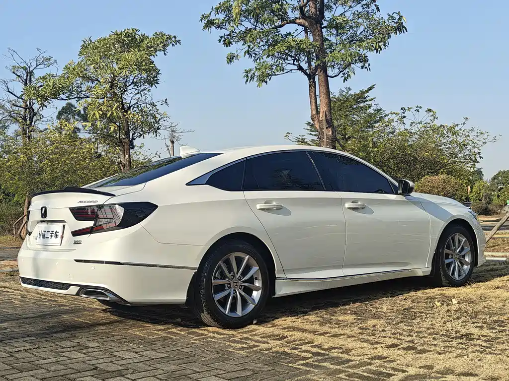 Honda Honda Accord 2022 260TURBO Luxury Edition 2022 - thumbnail 17
