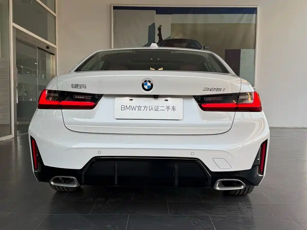 BMW BMW 3 Series 325i M Sport 2025 - thumbnail 4