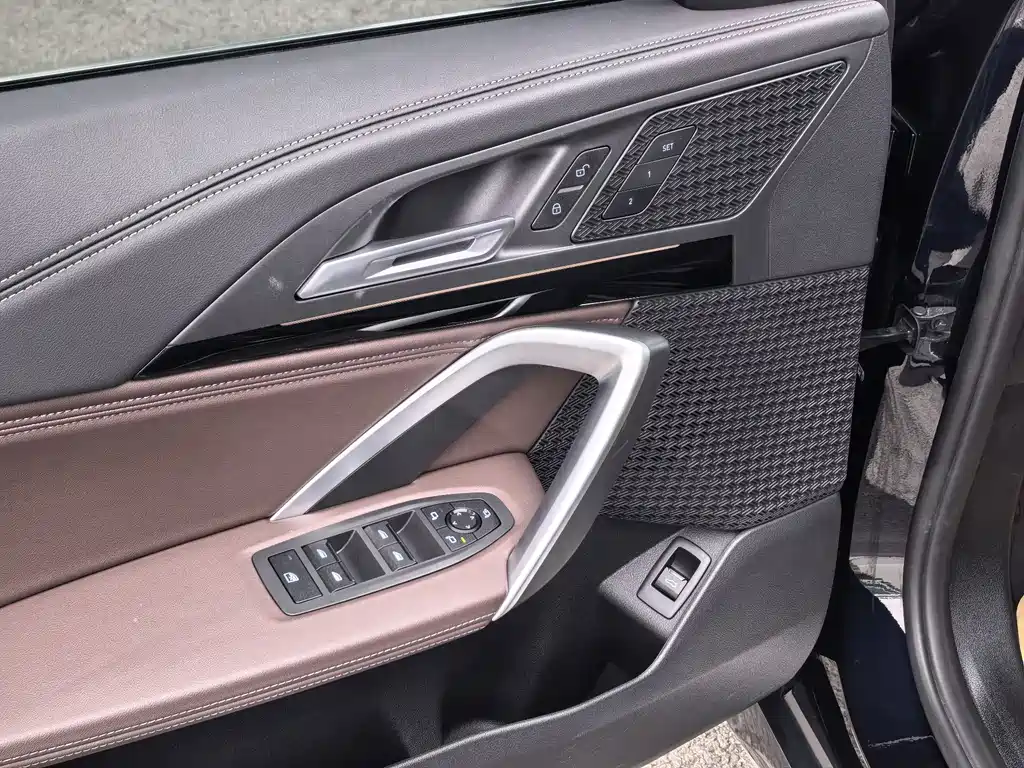 BMW BMW X1 sDrive20Li X Design Package 2024 - thumbnail 11