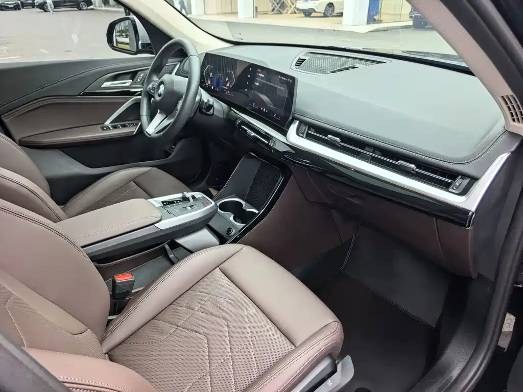 BMW BMW X1 sDrive20Li X Design Package 2024 - thumbnail 17