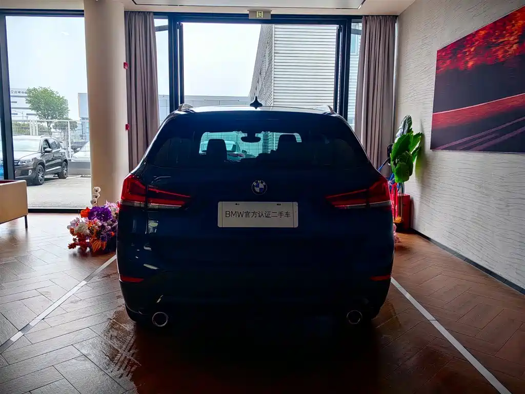 BMW BMW X1 2022 sDrive25Li Leading Edition 2023 - thumbnail 5