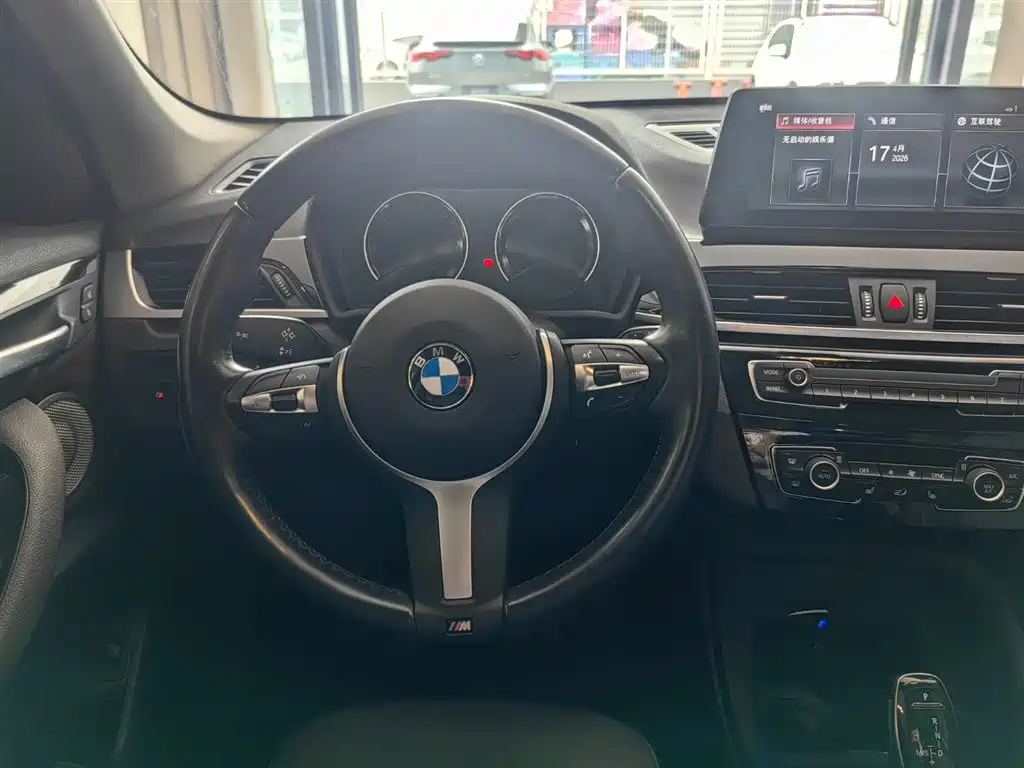 BMW BMW X1 2022 sDrive25Li Leading Edition 2023 - thumbnail 9