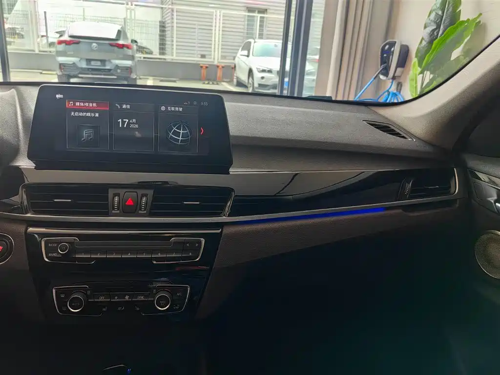 BMW BMW X1 2022 sDrive25Li Leading Edition 2023 - thumbnail 10