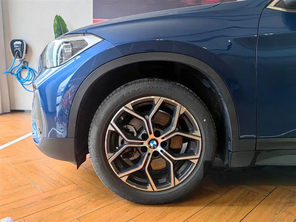 BMW BMW X1 2022 sDrive25Li Leading Edition 2023 - thumbnail 15
