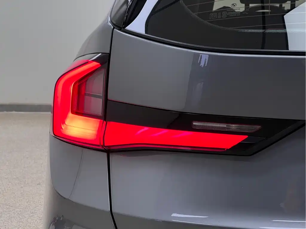 BMW BMW X1 2023 sDrive25Li X Design Package 2024 - thumbnail 8