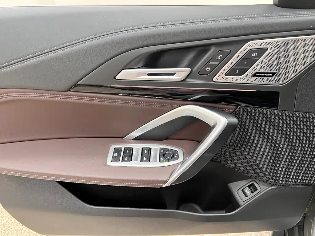 BMW BMW X1 2023 sDrive25Li X Design Package 2024 - thumbnail 12