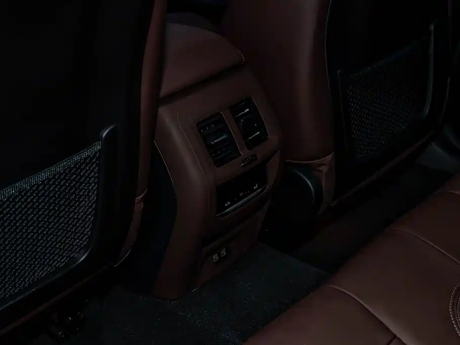 BMW BMW X4 xDrive 25i M Sport Night Edition 2021 - thumbnail 11