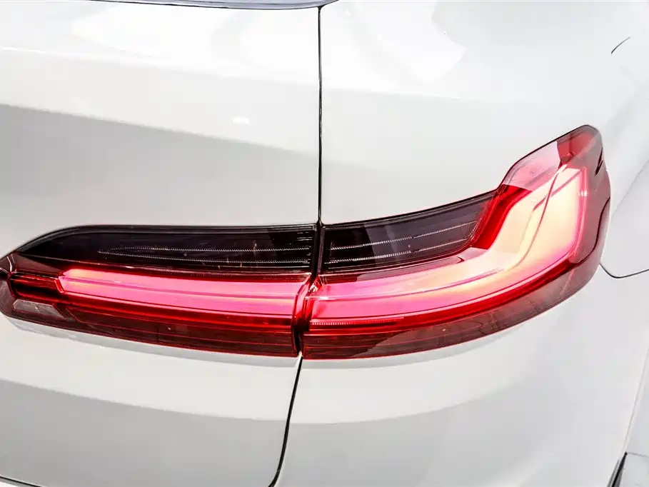 BMW BMW X4 xDrive 25i M Sport Night Edition 2021 - thumbnail 24