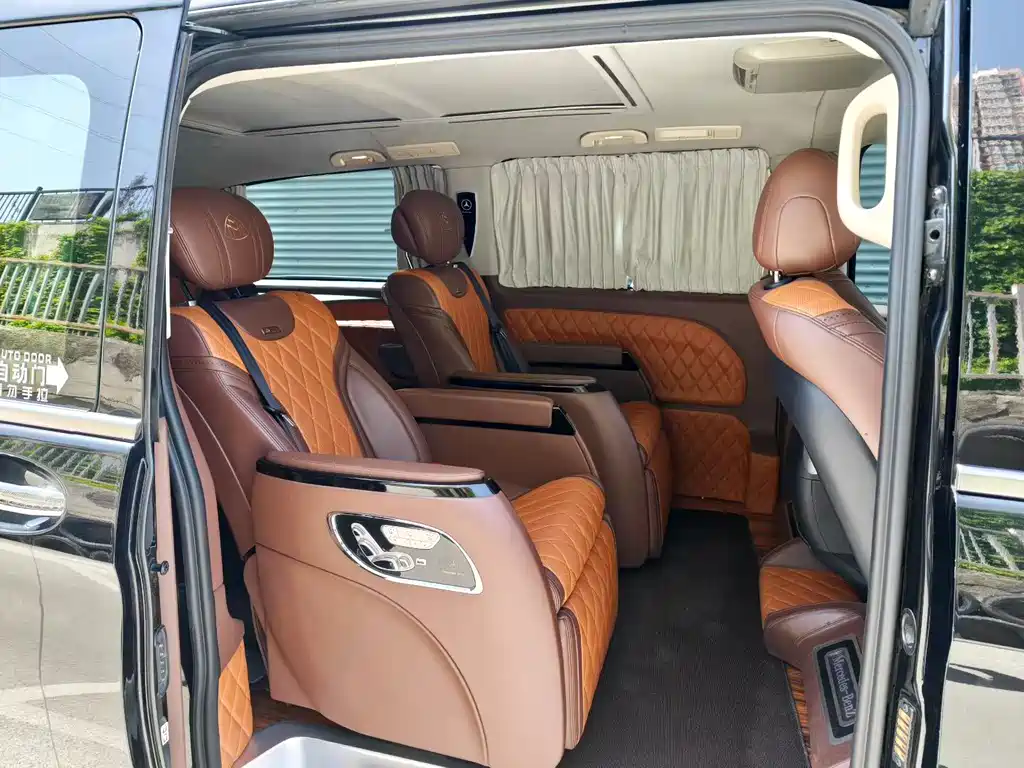 Mercedes-Benz Mercedes-Benz Vito 2021 2.0T Elite Edition 7-Seater 2021 - thumbnail 6