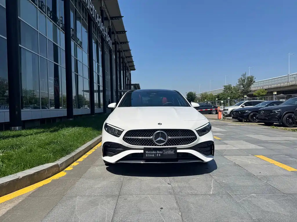 Mercedes-Benz Mercedes-Benz A-Class 2023 A 200 L Fashion 2023 - thumbnail 2