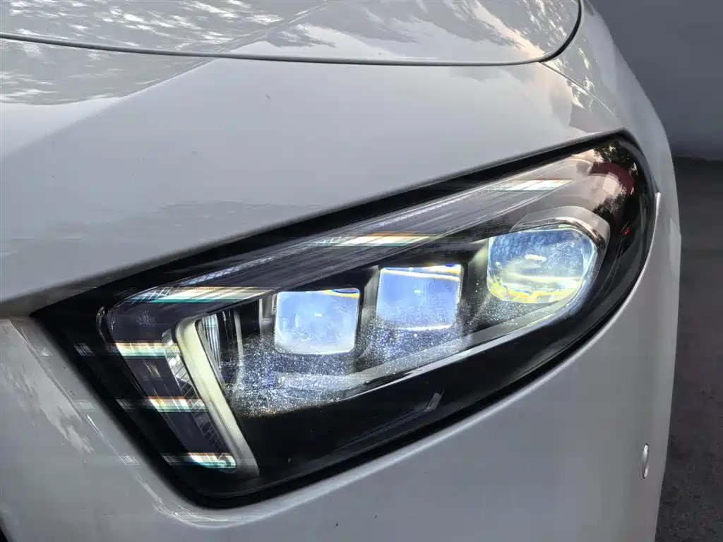 Mercedes-Benz Mercedes-Benz AMG A 35 L 4MATIC 2022 - thumbnail 19
