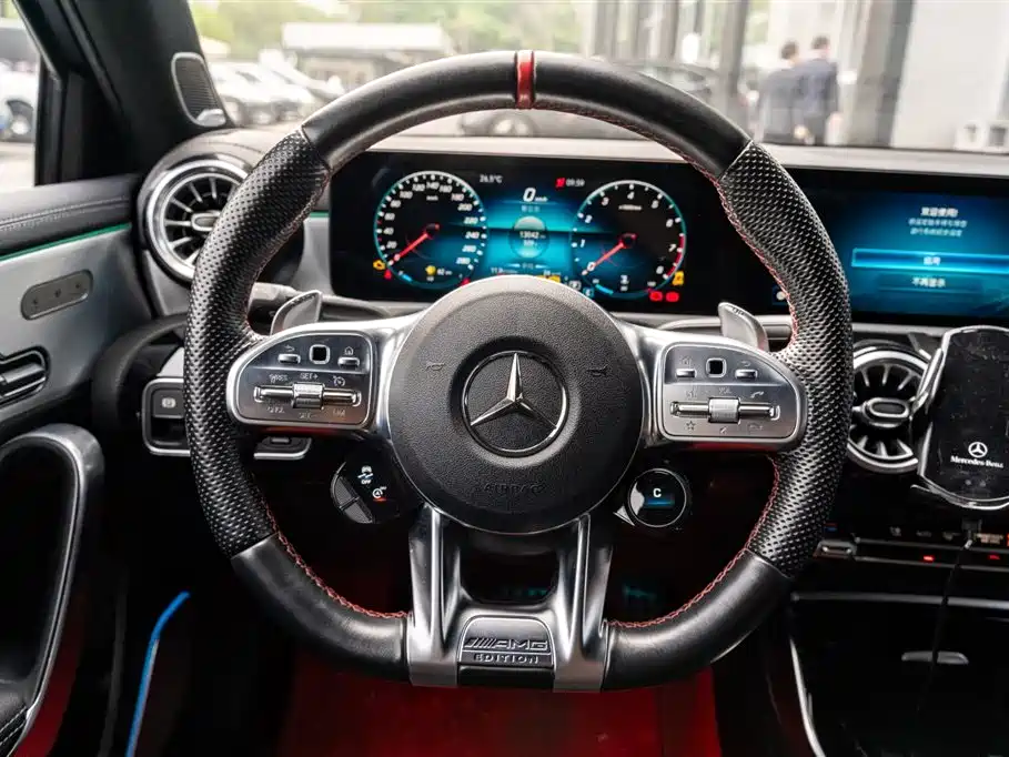 Mercedes-Benz Mercedes-Benz AMG A 35 L 4MATIC 2022 - thumbnail 19