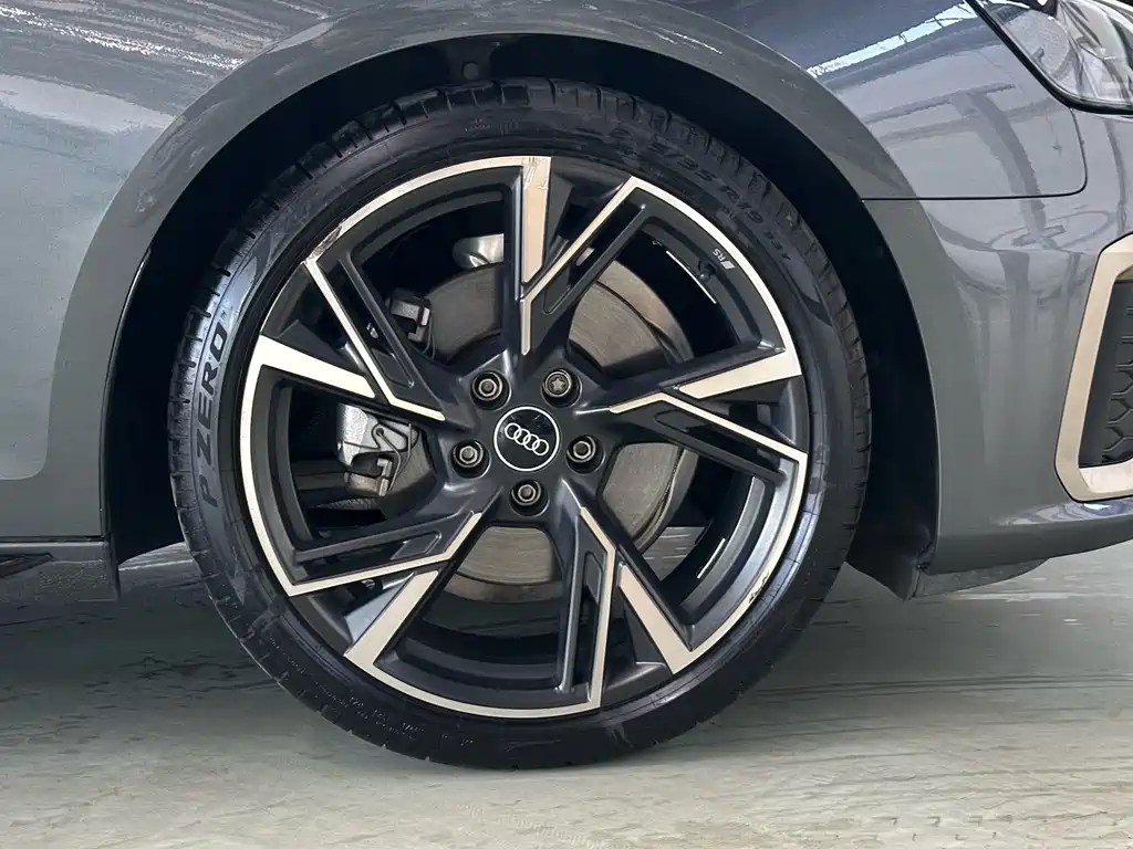 Audi Audi A4L 2023 40 TFSI quattro Luxury Dynamic 2024 - thumbnail 15