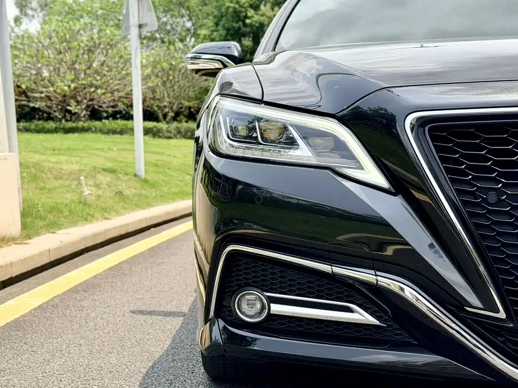 Toyota Toyota Crown 2026 - thumbnail 4