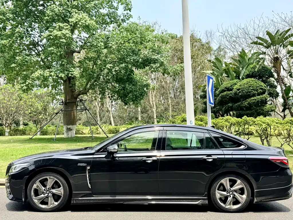 Toyota Toyota Crown 2026 - thumbnail 10