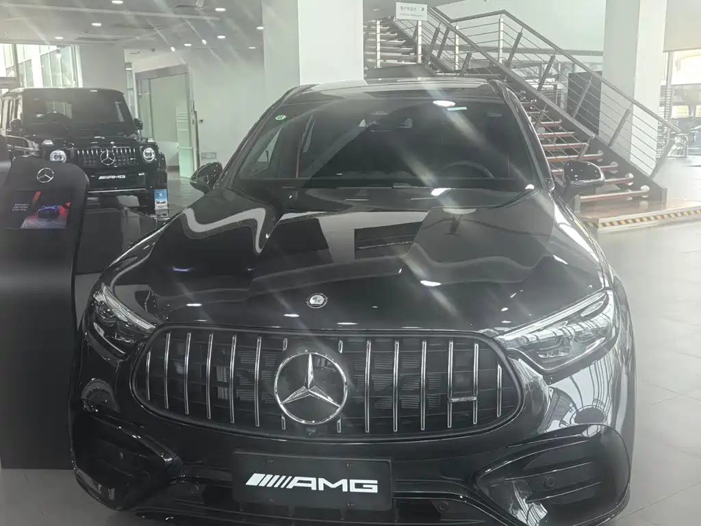 Mercedes-Benz Mercedes-AMG GLC 43 4MATIC 2026 - thumbnail 3