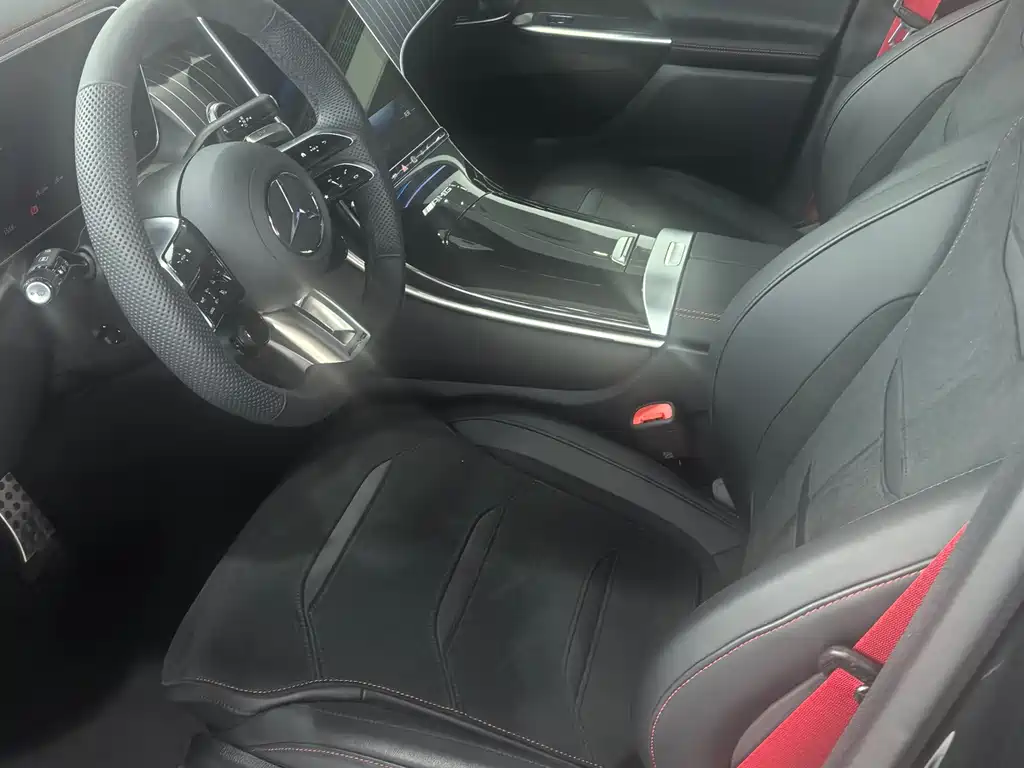 Mercedes-Benz Mercedes-AMG GLC 43 4MATIC 2026 - thumbnail 6