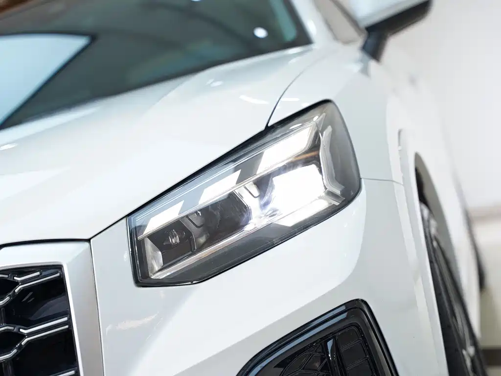 Audi Audi Q2L 2022 35 TFSI Entry Elegance 2022 - thumbnail 8