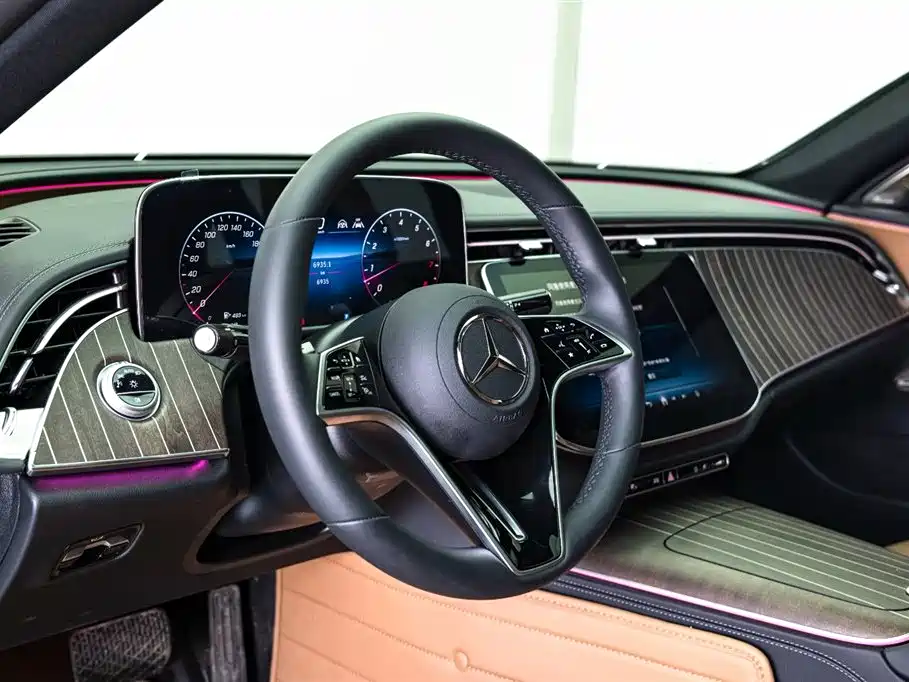 Mercedes-Benz Mercedes-Benz E-Class 2025 Facelift E 300 L Fashion Edition 2025 - thumbnail 18