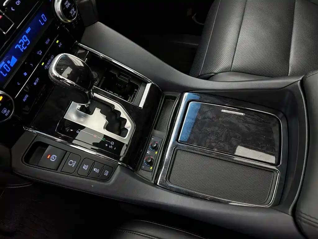 Toyota Toyota Vellfire 2020 Hybrid 2.5L HV Luxury Edition 2020 - thumbnail 12
