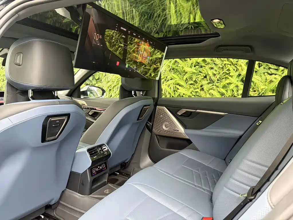 BMW BMW 5 Series 2025 530Li Exclusive M Sport Package 2025 - thumbnail 17