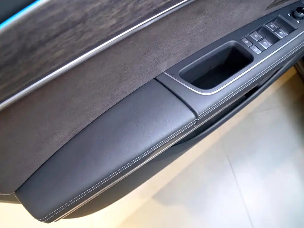 Audi Audi A8 2025 A8L 55 TFSI quattro Flagship 2025 - thumbnail 14