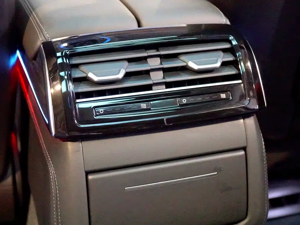 Audi Audi A8 2025 A8L 55 TFSI quattro Flagship 2025 - thumbnail 16