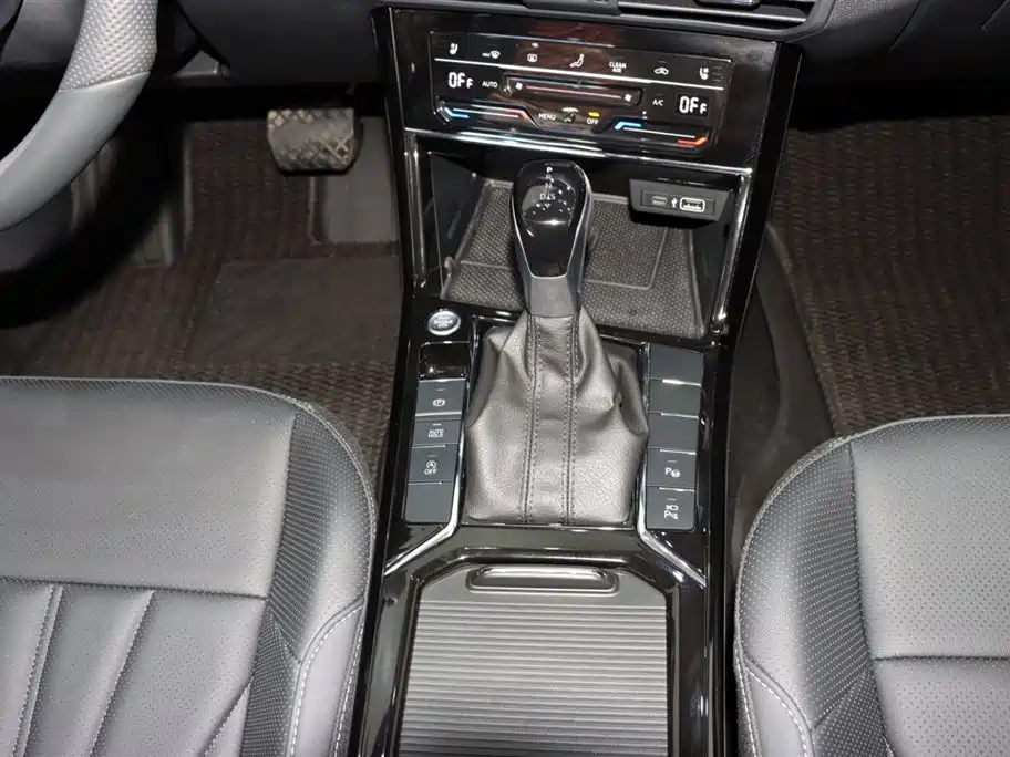 Volkswagen Volkswagen Passat 2025 Outstanding Edition 380TSI Starry Sky Longyao Edition 2025 - thumbnail 15