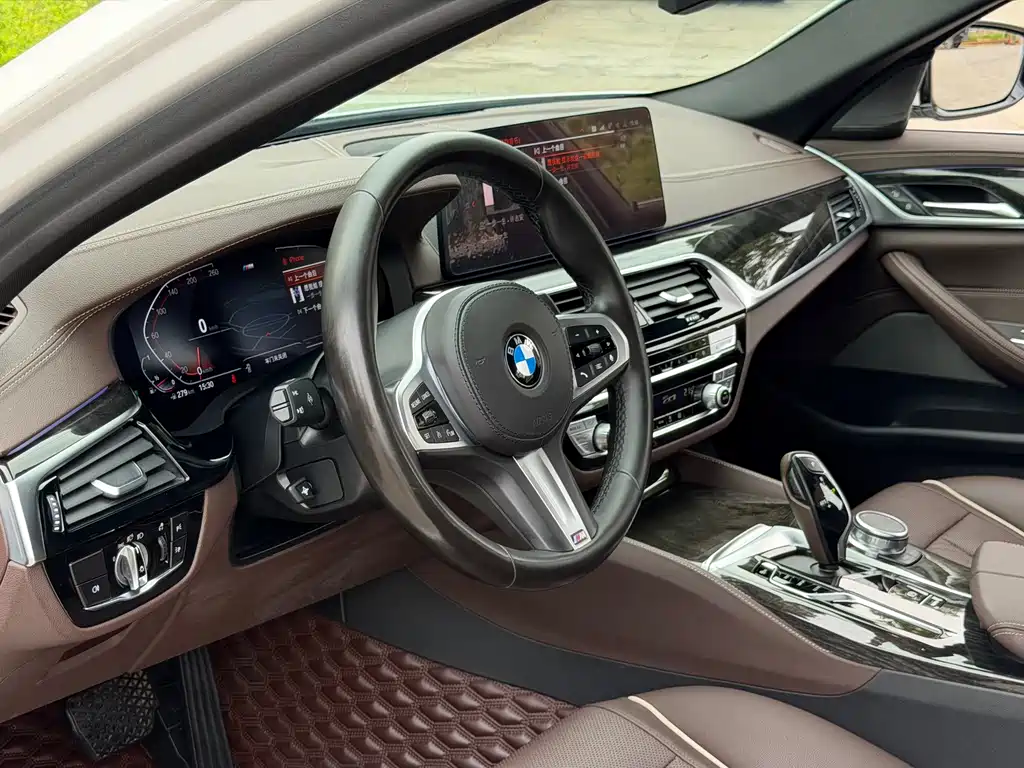 BMW BMW 5 Series 2021 525Li M Sport Package 2021 - thumbnail 8